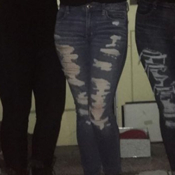 Distressed blue jeans AE - Picture 8 of 9